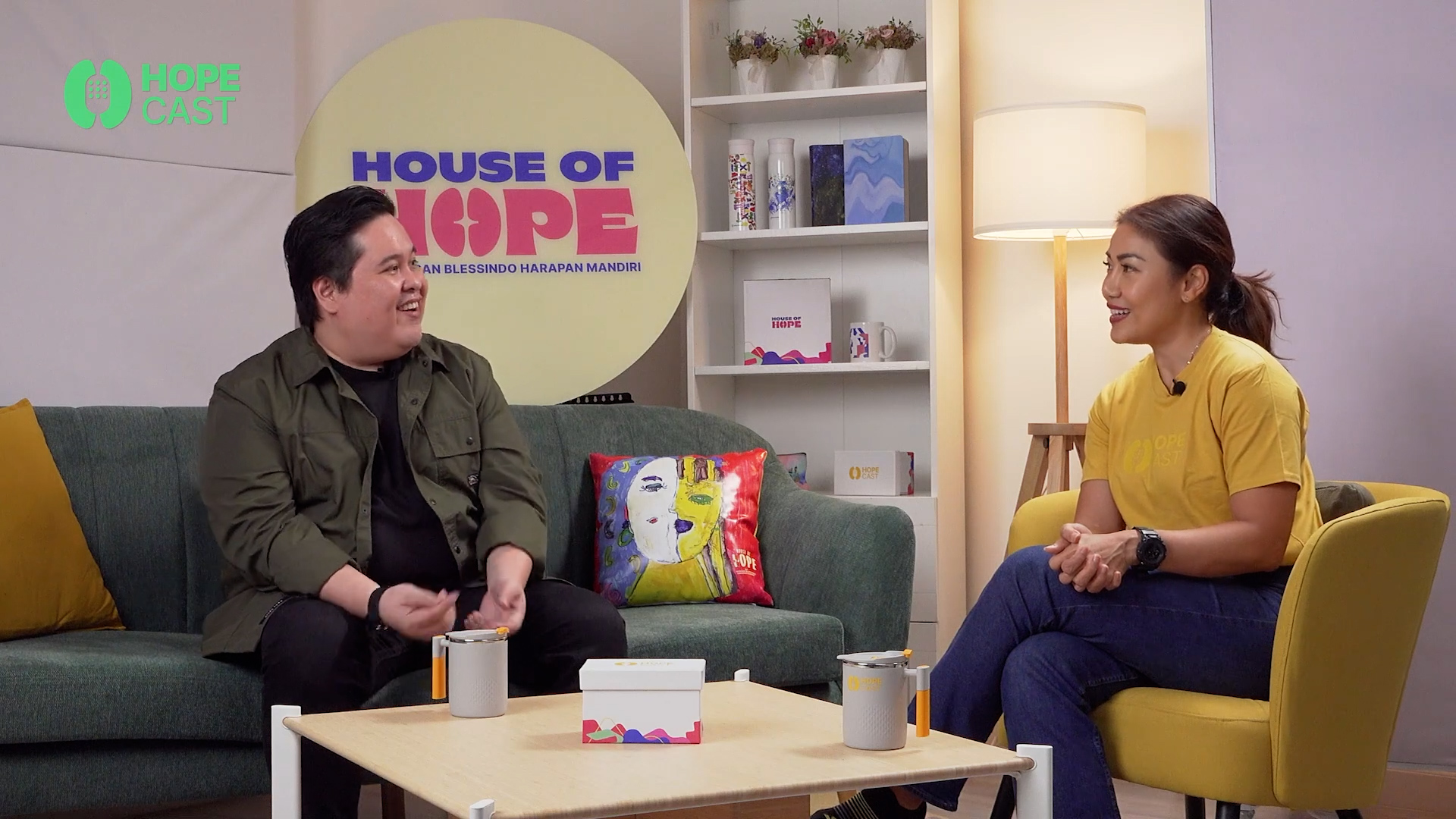 5. HOH 2.00_01_42_22.Still003