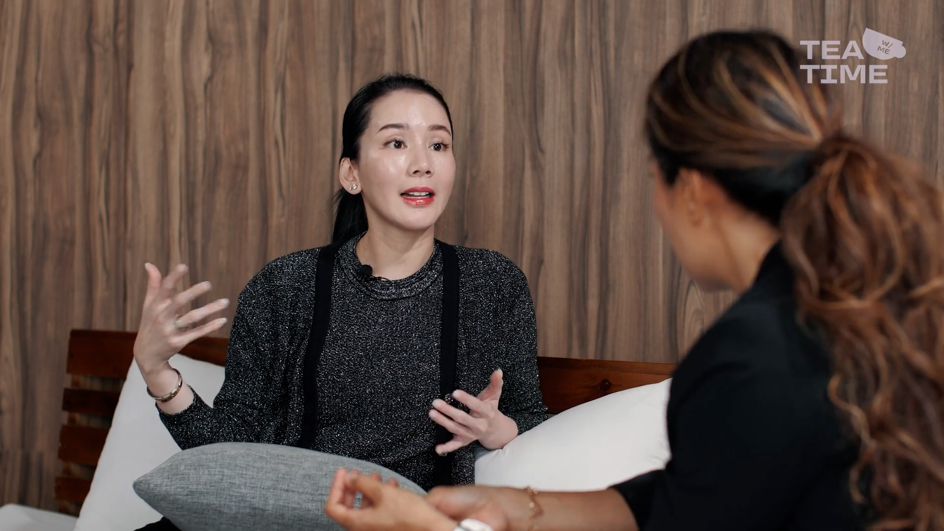 6. Tea Time 1.00_02_42_19.Still004