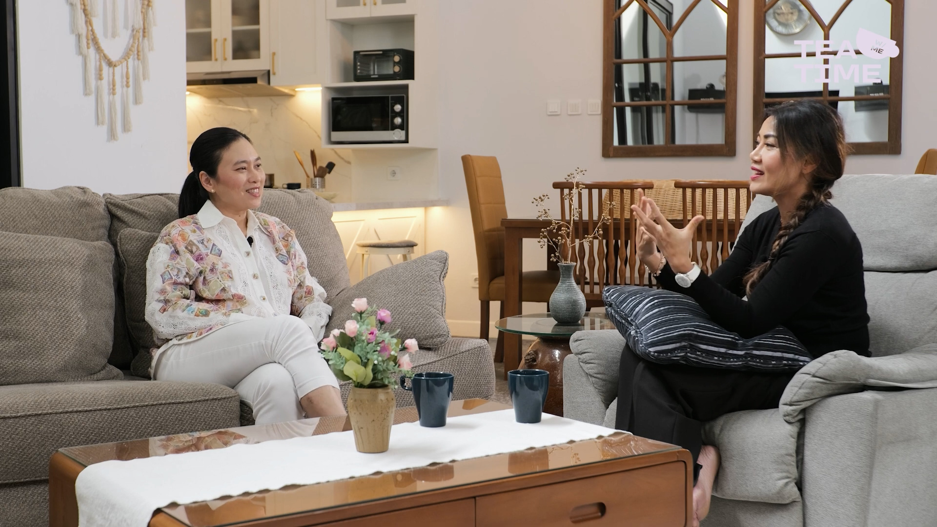 7. Tea Time 2.00_15_36_24.Still013