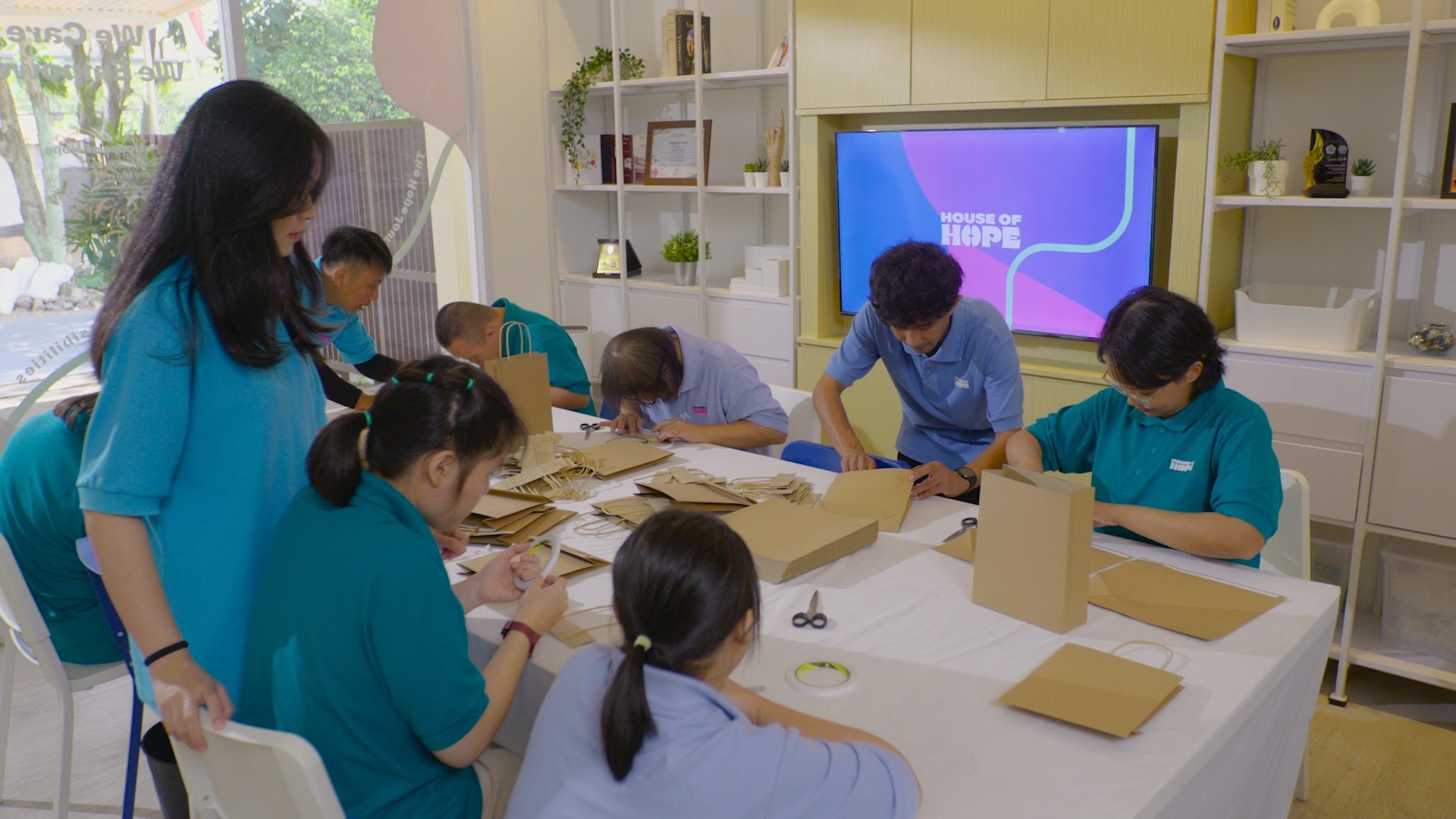 HoH - Company Profile Update 2024_IND Subtitle.mp4_snapshot_00.24.538