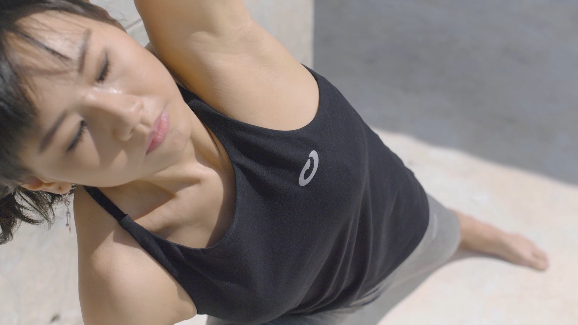 Opelon Yoga PREVIEW FINAL.mp4_snapshot_00.08.010