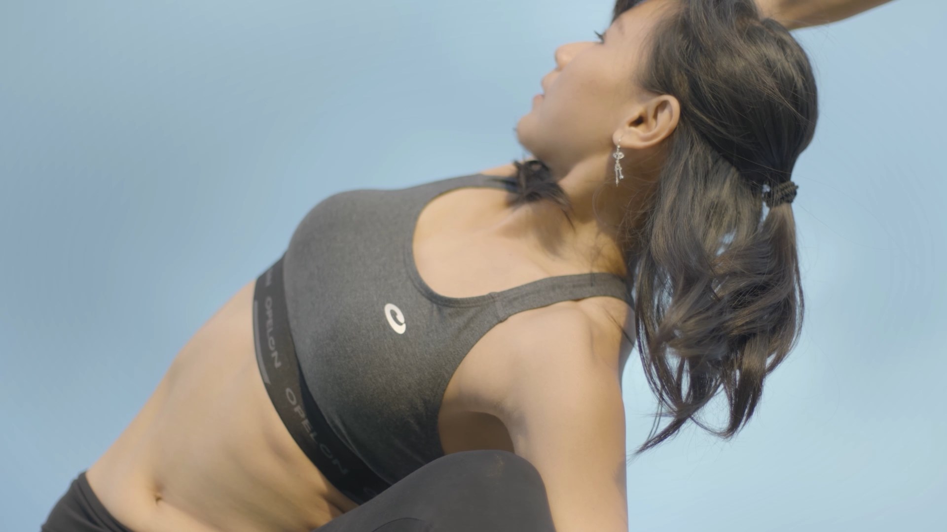 Opelon Yoga PREVIEW FINAL.mp4_snapshot_00.19.563