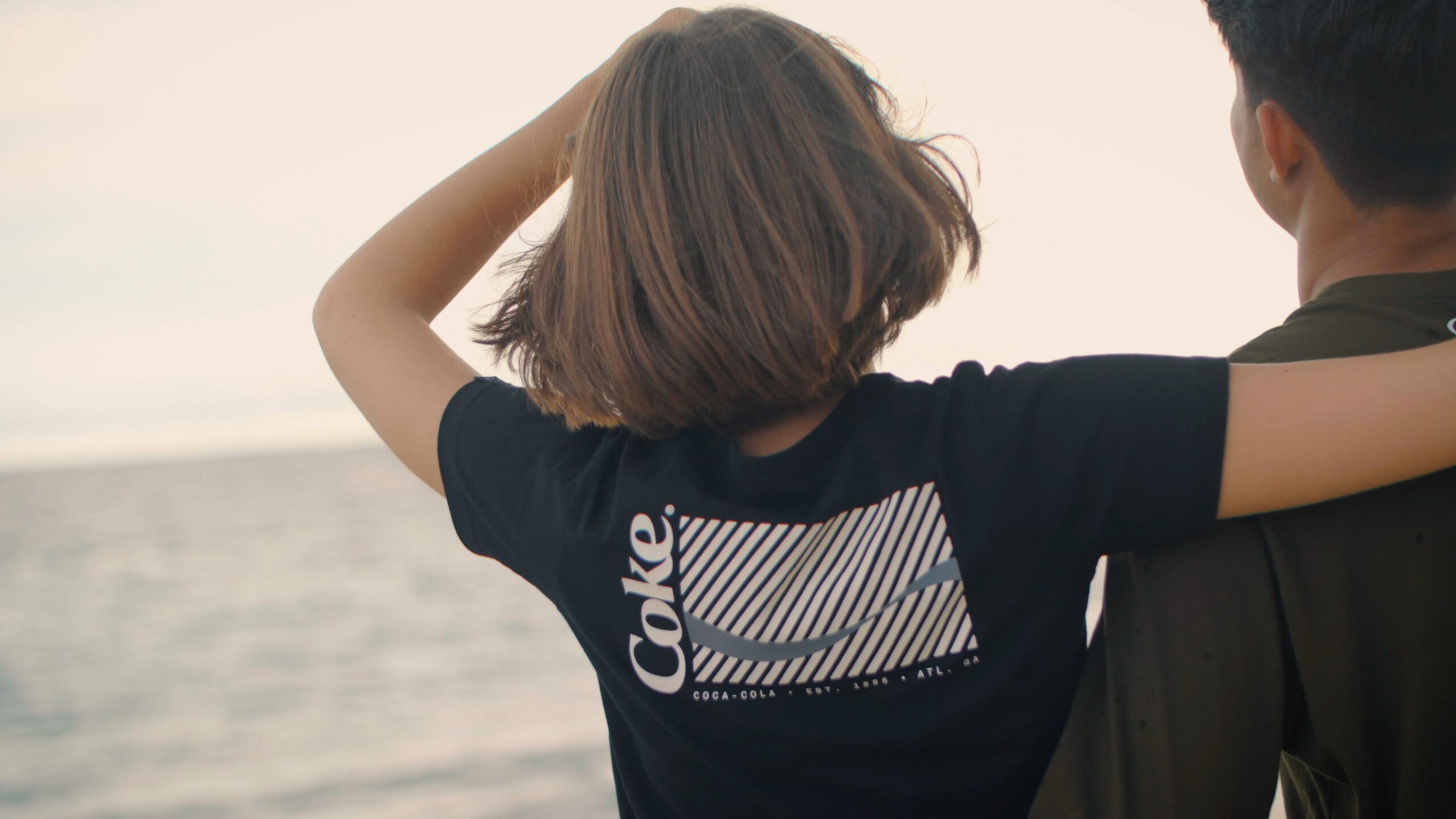 Seru Bareng Kalibre - Lookbook Kelan 4K.mp4_snapshot_00.10.638