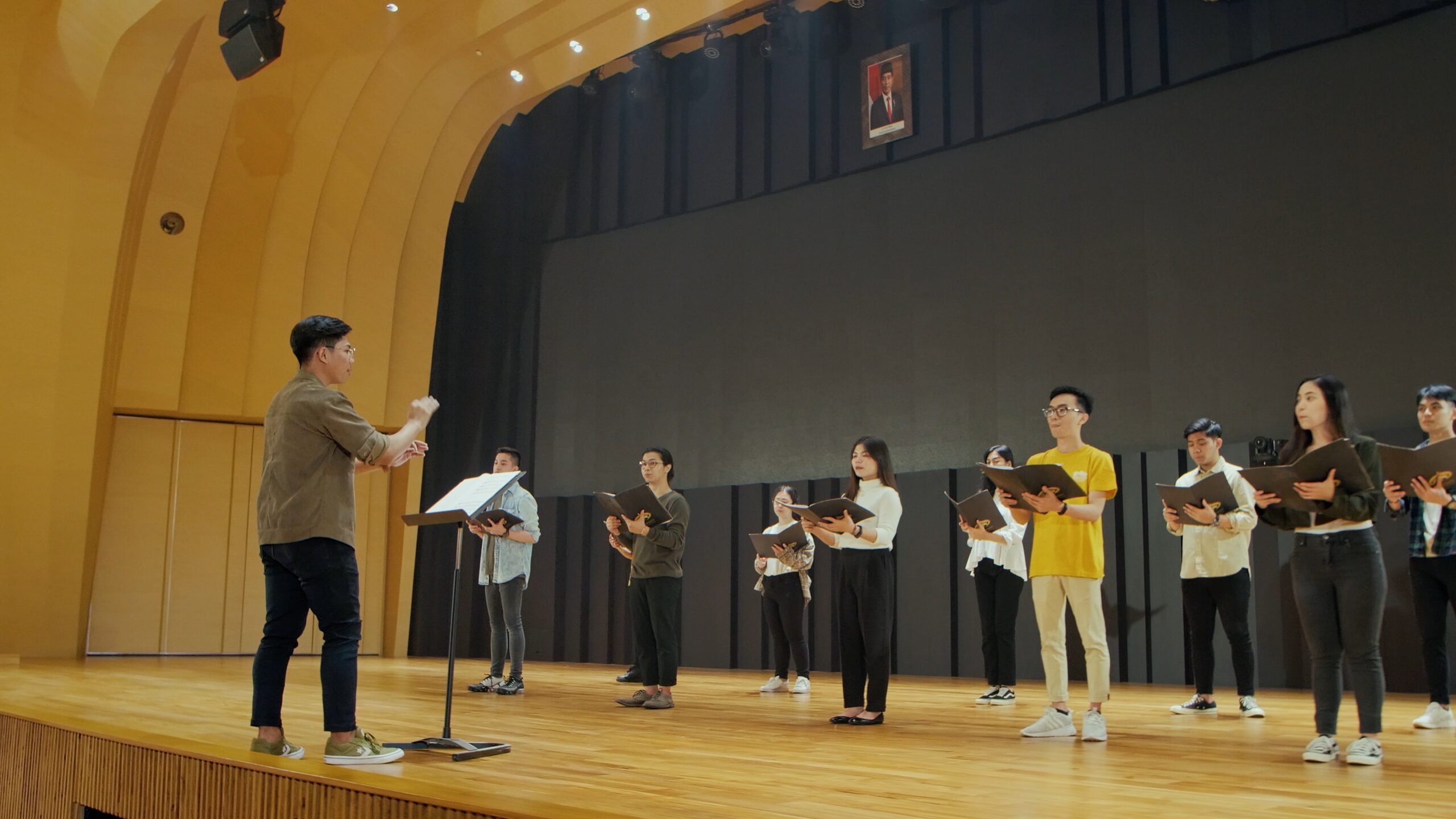 UNPAR - Ads 60s Fin 4K.mp4_snapshot_00.33.951