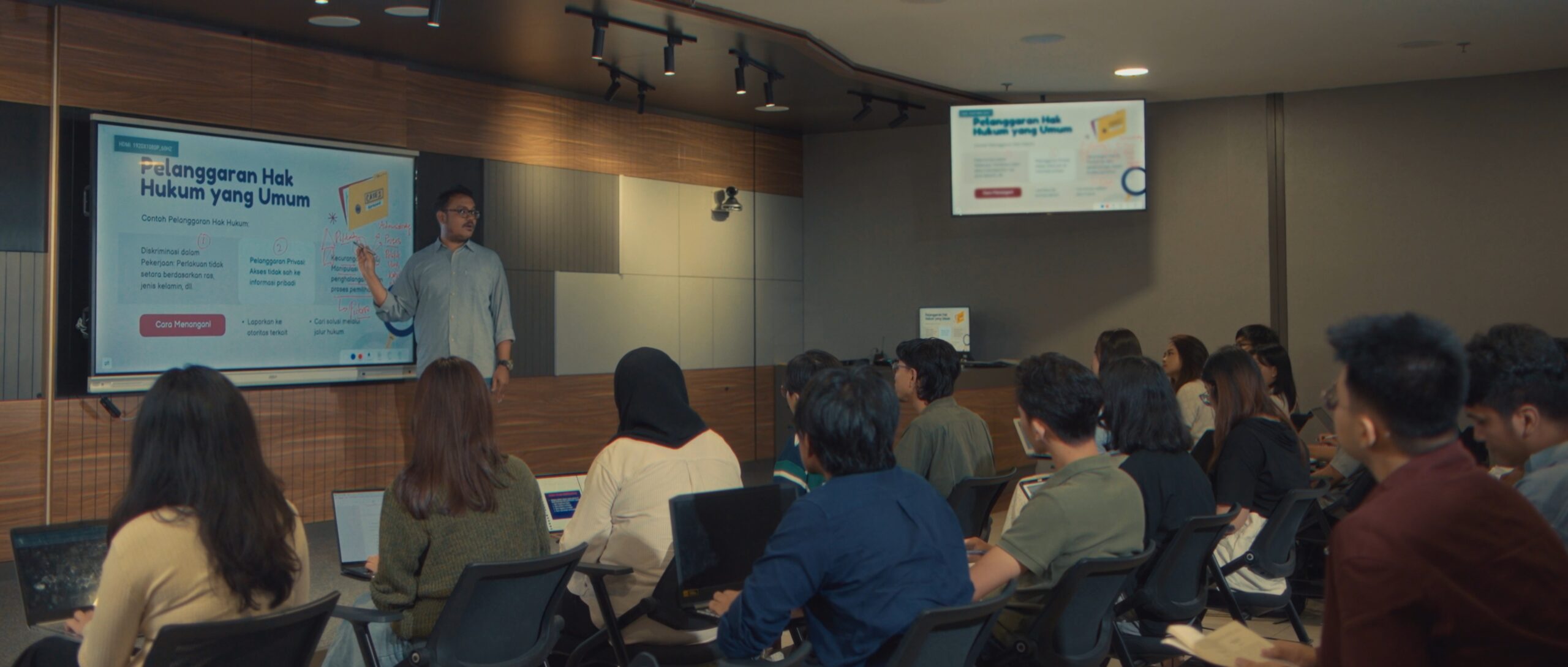 UNPAR Brand Story FIN 4K (AR 2,35-1) No Subs.mp4_snapshot_00.39.814