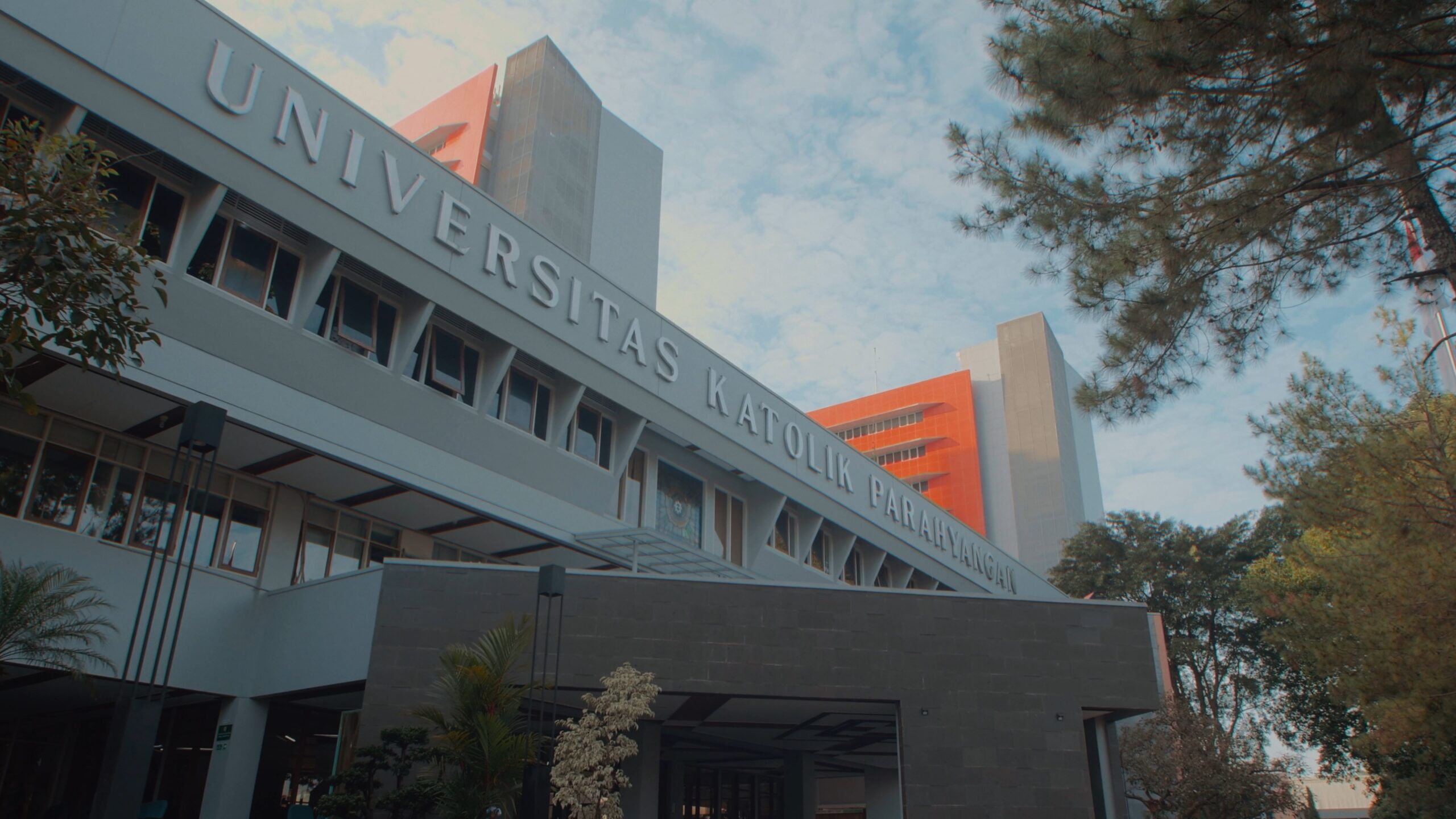 UNPAR Profile 2025 FIN 4K (Without Web).mp4_snapshot_00.03.008