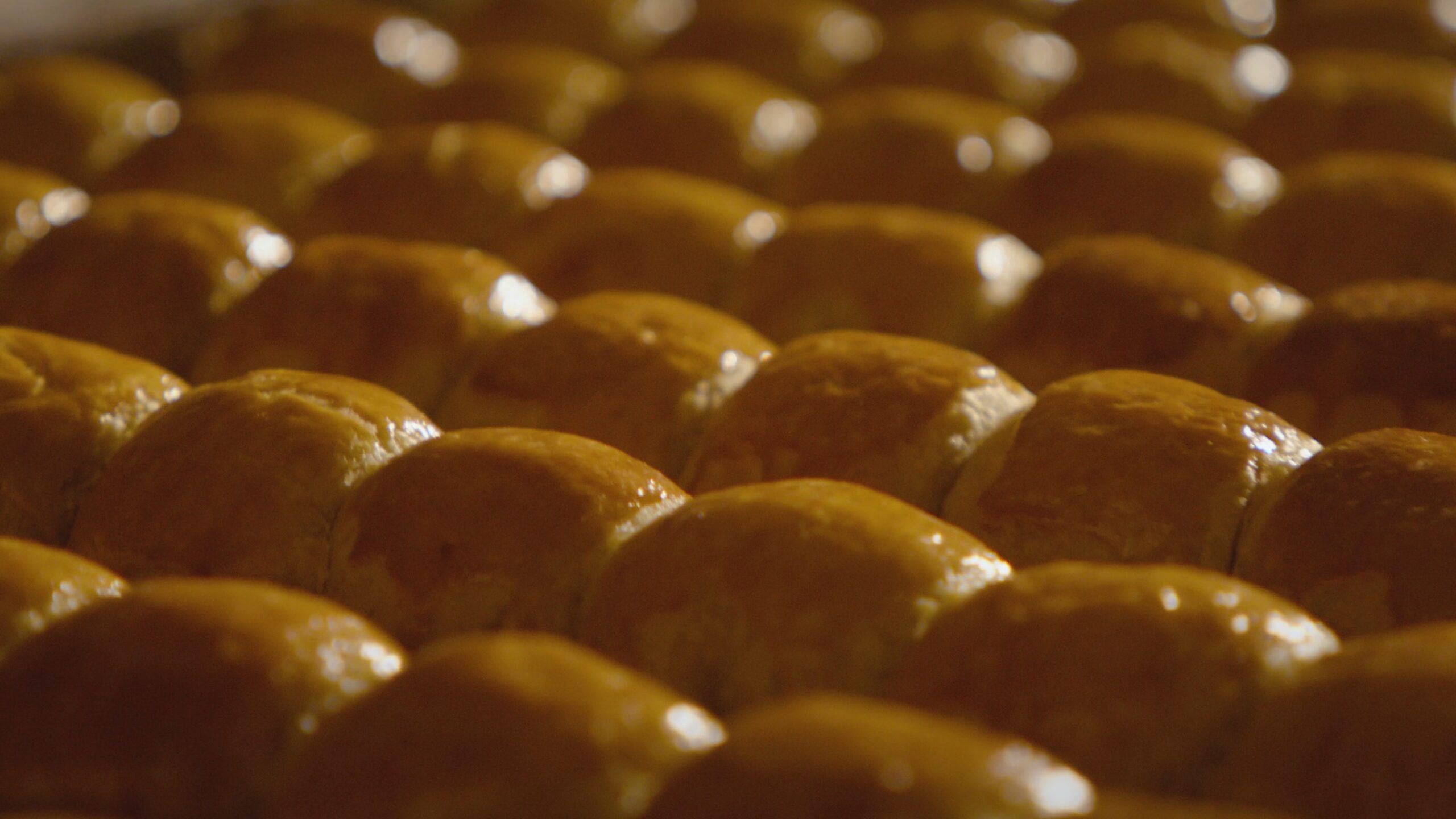 at a Glance 4K 60s.mp4_snapshot_00.34.737