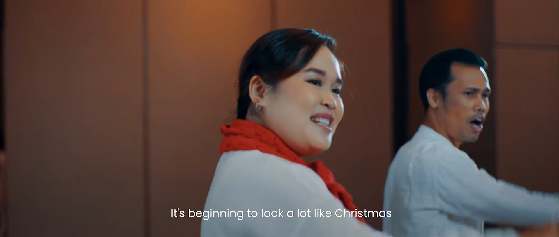 (7) It_s Beginning to Look Like Christmas - APERTO Singers 2024 (5)