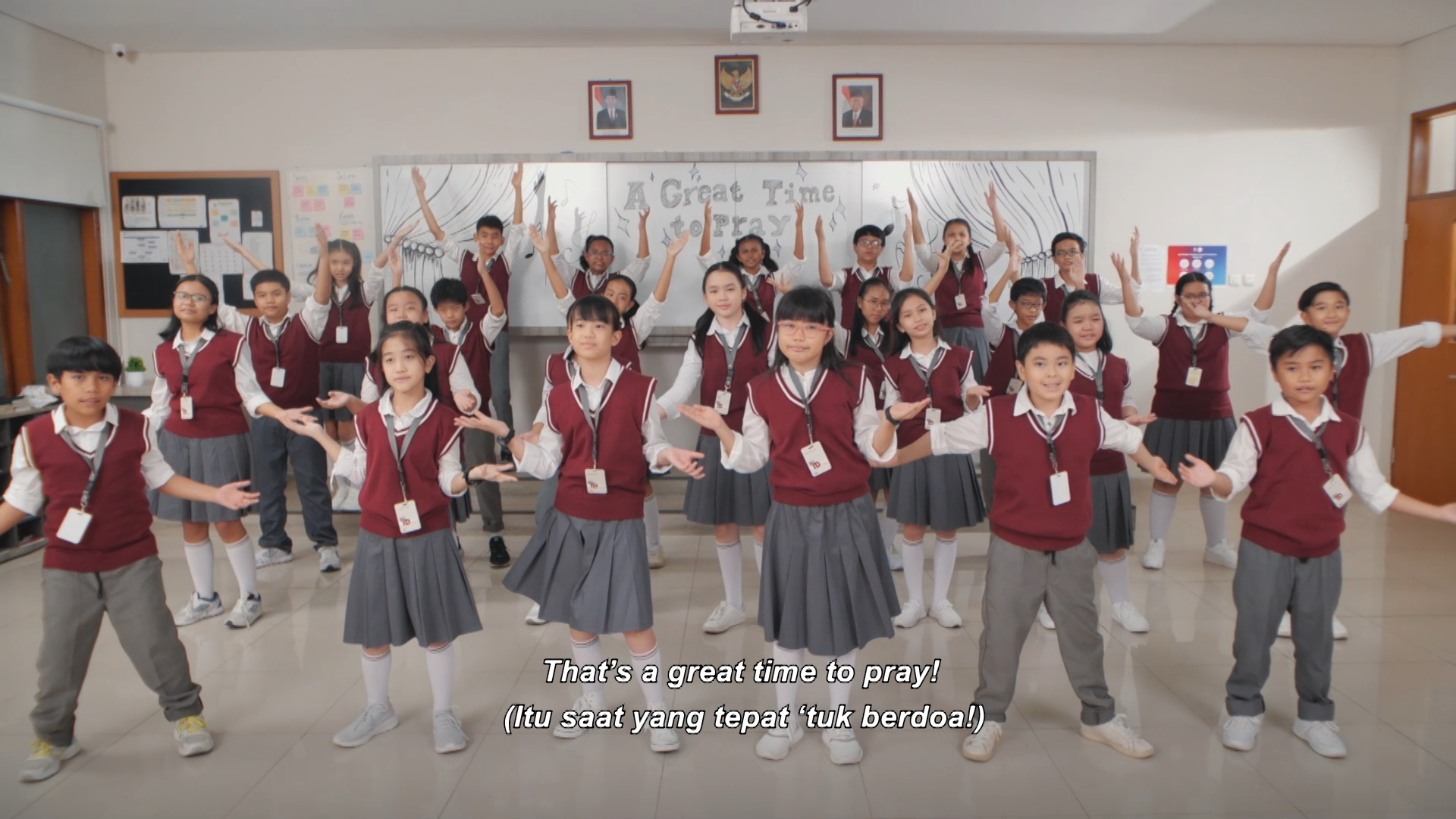 Angelic Choir Celebration Night - My ID (FIN).mp4_snapshot_26.35.521