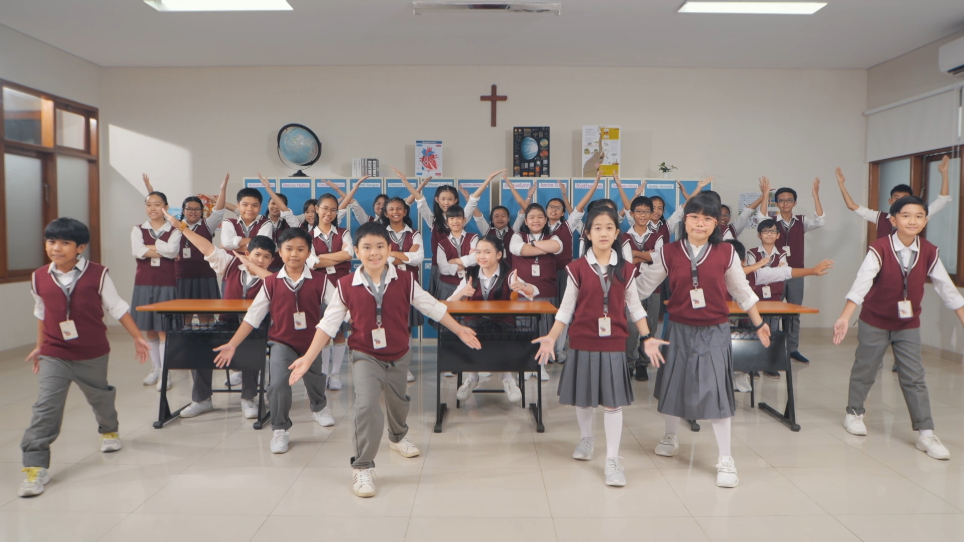 Angelic Choir Celebration Night - My ID (FIN).mp4_snapshot_26.45.991